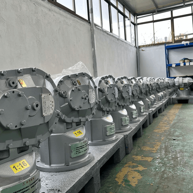 High Quality TSK99 Gearbox Reducer for Construction Hoist Building Lift